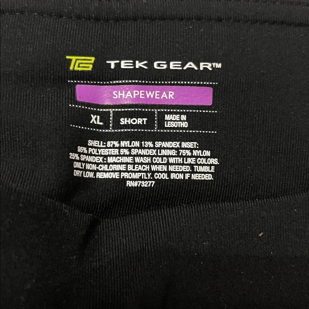 Tek Gear Women's Black Athletic Shorts - Picture 3 of 3